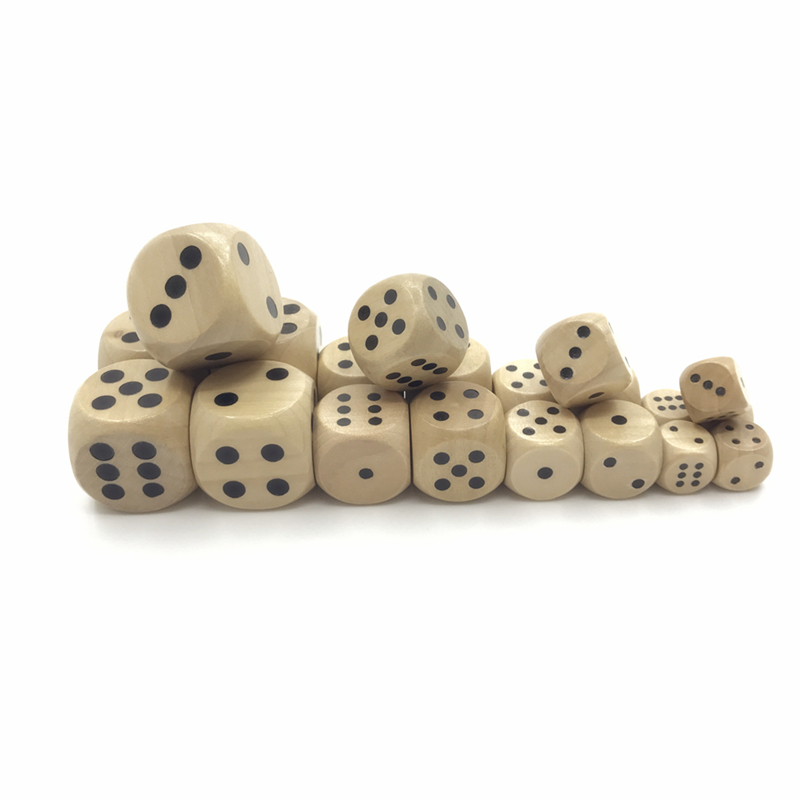 Dice Tower Wooden - Pacote com 10 dados D6 de